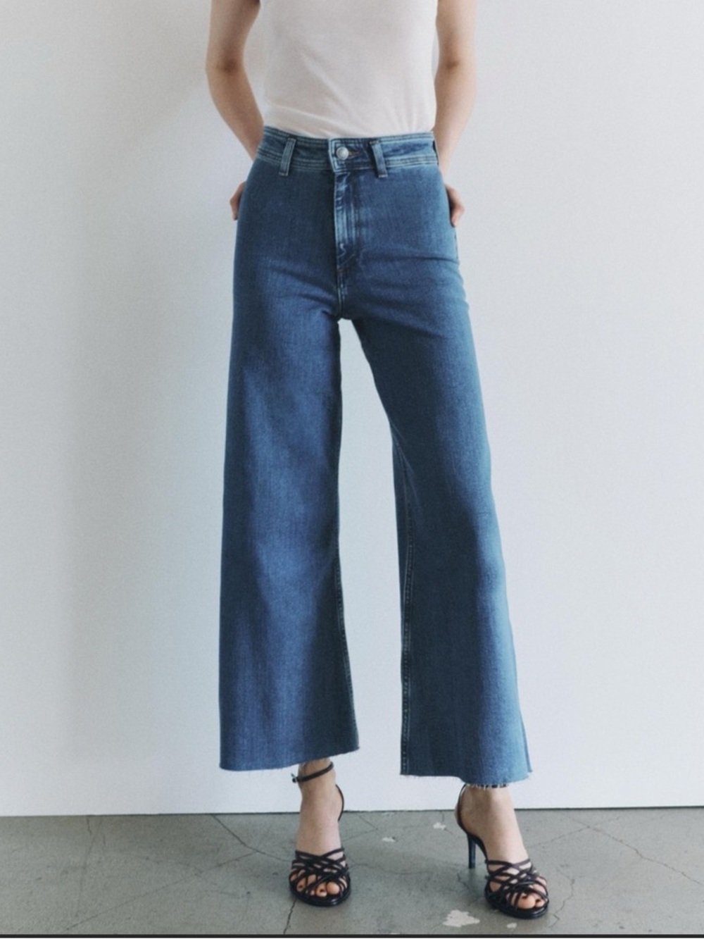 NWT Zara High Rise Marine Straight Jeans Size 14